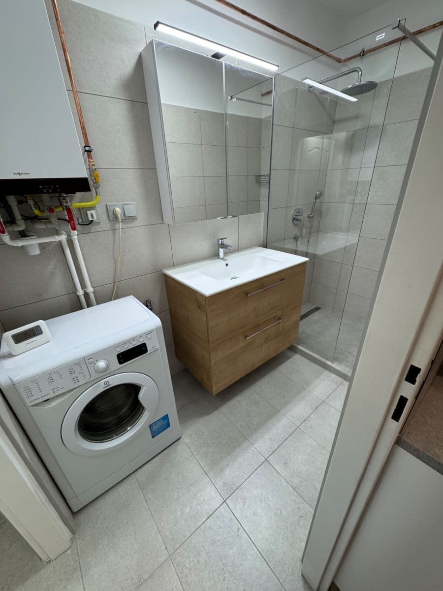Pronájem bytu 2+kk 48 m², Kravařská, Ostrava, Moravskoslezský kraj Pronájem bytu 2+kk 48 m², Kravařská, Ostrava, Moravskoslezský kraj