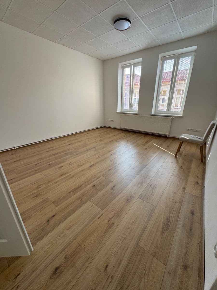 Pronájem bytu 2+kk 48 m², Kravařská, Ostrava, Moravskoslezský kraj Pronájem bytu 2+kk 48 m², Kravařská, Ostrava, Moravskoslezský kraj