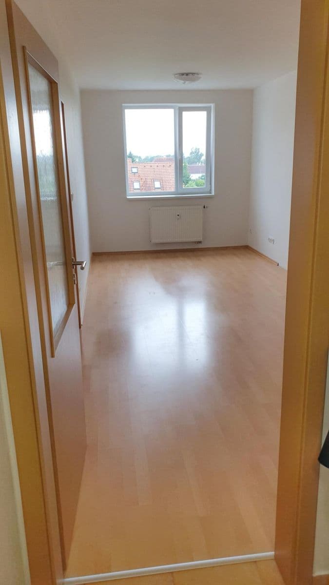 Pronájem bytu 2+kk 38 m², Donínská, Praha, Praha Pronájem bytu 2+kk 38 m², Donínská, Praha, Praha