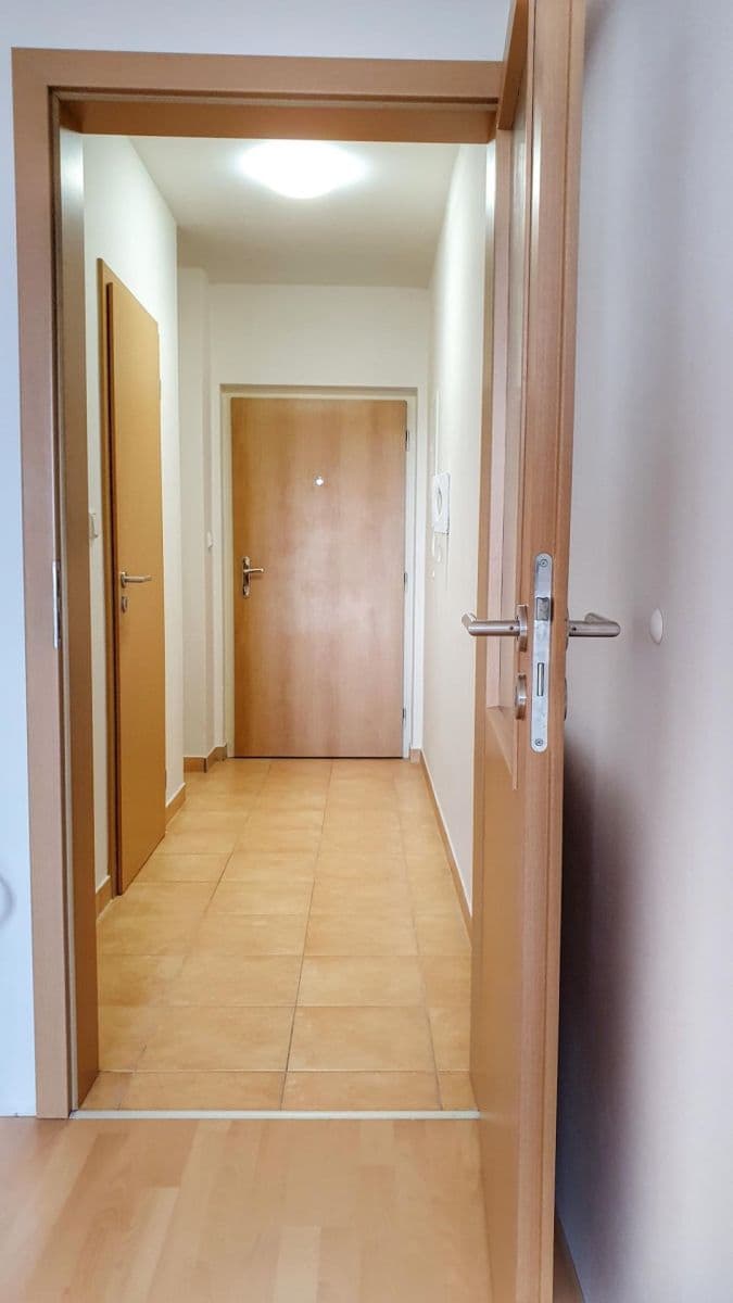 Pronájem bytu 2+kk 38 m², Donínská, Praha, Praha Pronájem bytu 2+kk 38 m², Donínská, Praha, Praha