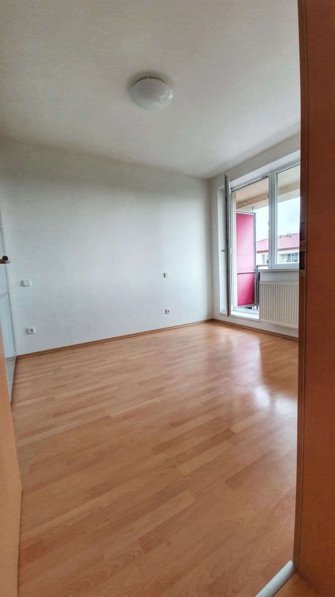 Pronájem bytu 2+kk 38 m², Donínská, Praha, Praha Pronájem bytu 2+kk 38 m², Donínská, Praha, Praha