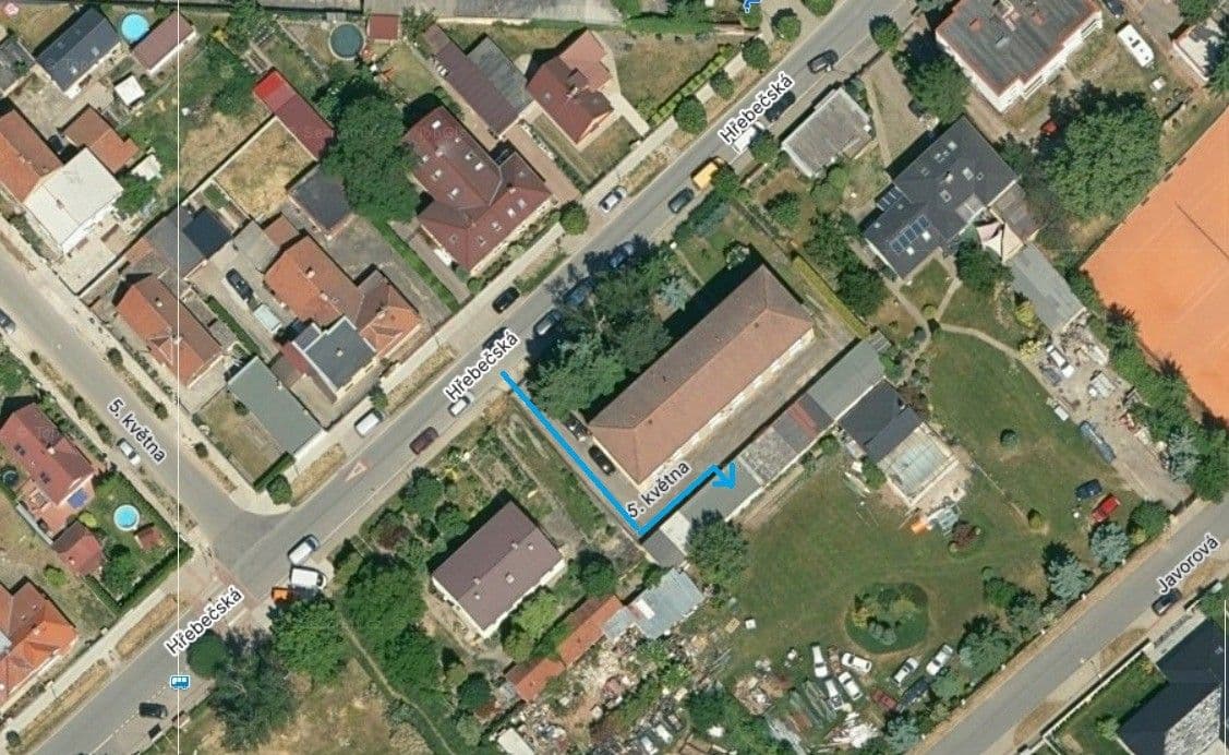 Pronájem garáže 20 m², Buštěhrad, Středočeský kraj Pronájem garáže 20 m², Buštěhrad, Středočeský kraj