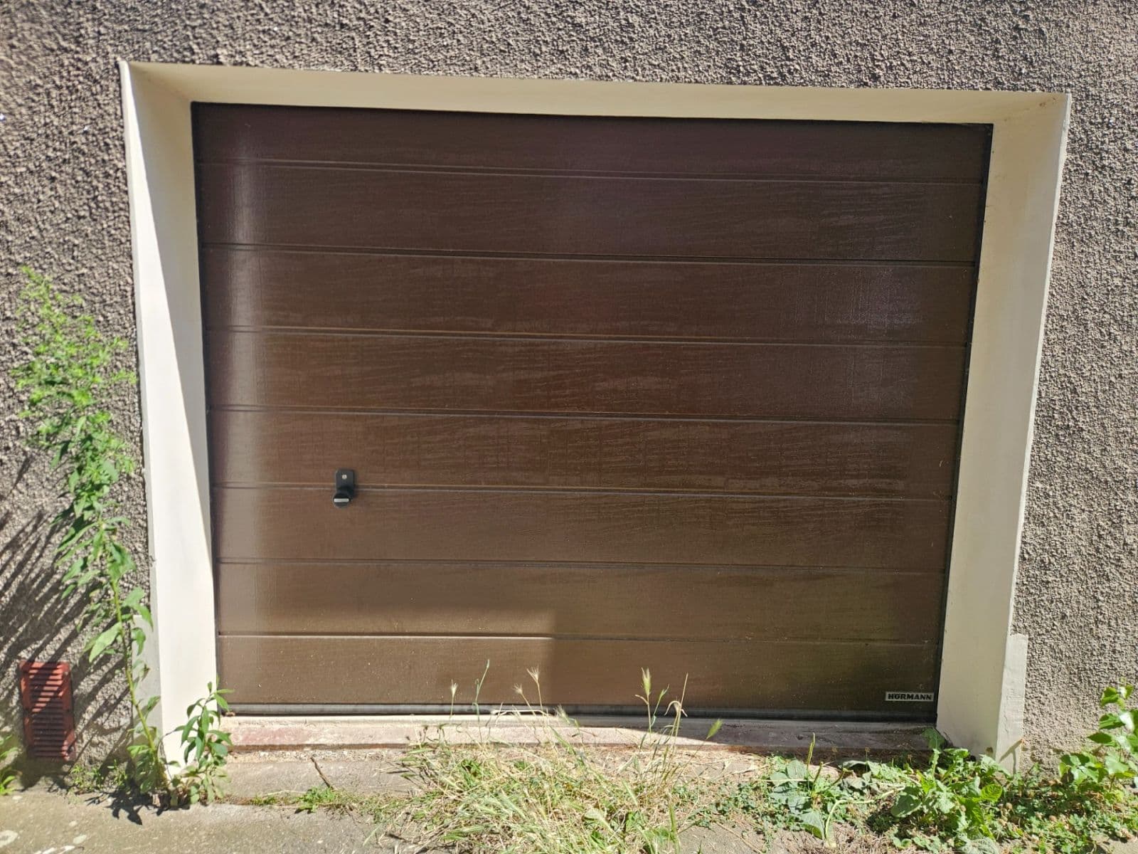 Pronájem garáže 20 m², Buštěhrad, Středočeský kraj Pronájem garáže 20 m², Buštěhrad, Středočeský kraj