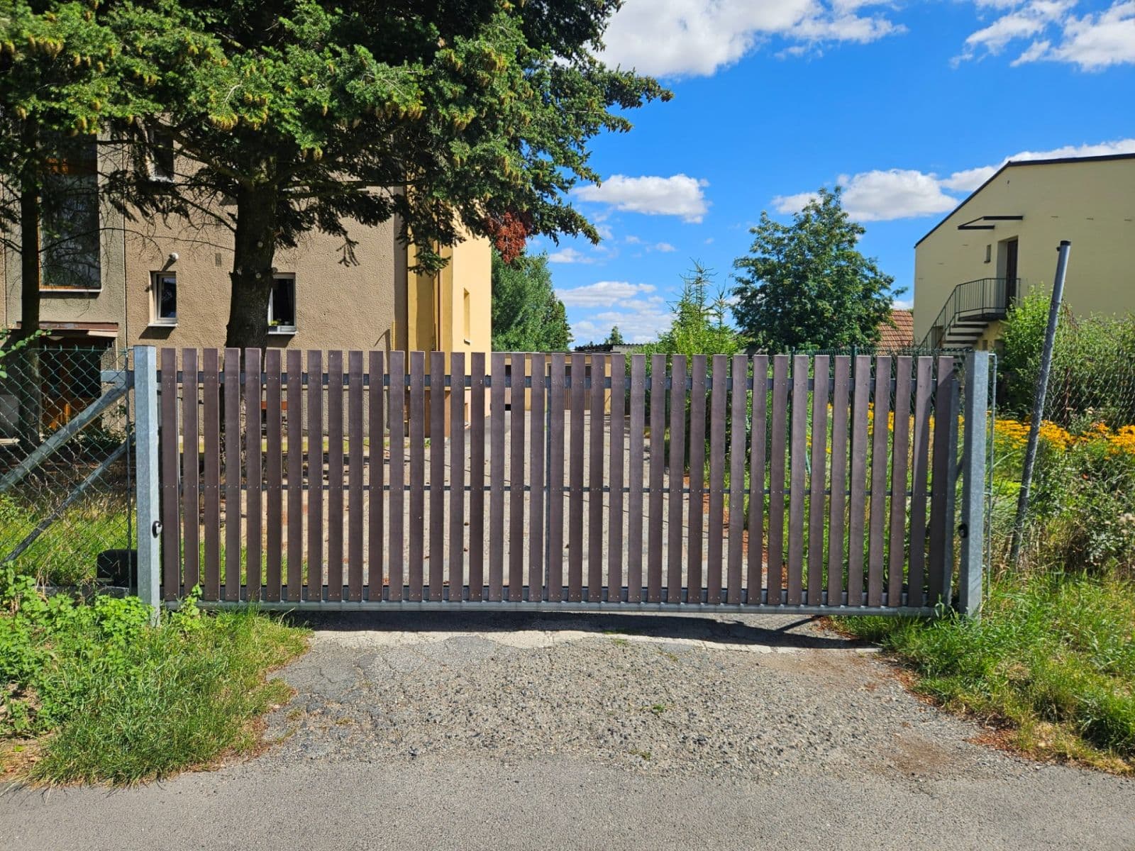 Pronájem garáže 20 m², Buštěhrad, Středočeský kraj Pronájem garáže 20 m², Buštěhrad, Středočeský kraj