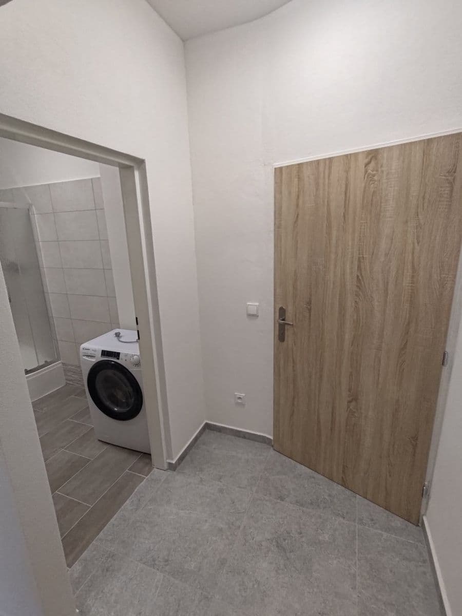 Pronájem bytu 1+1 28 m², Špitálka, Brno, Jihomoravský kraj Pronájem bytu 1+1 28 m², Špitálka, Brno, Jihomoravský kraj
