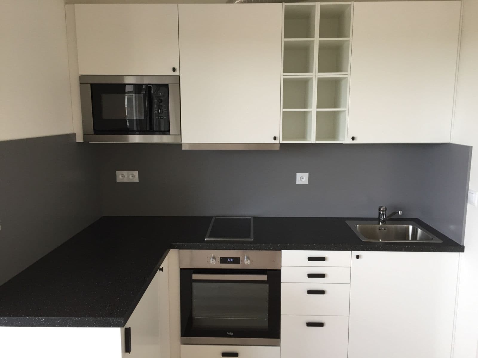 Prodej bytu 1+kk 29 m², Hlučkova, Praha, Praha Prodej bytu 1+kk 29 m², Hlučkova, Praha, Praha