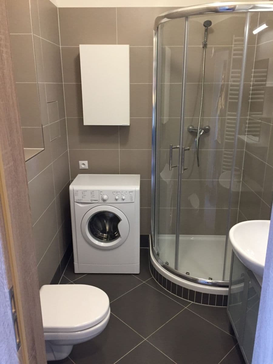 Prodej bytu 1+kk 29 m², Hlučkova, Praha, Praha Prodej bytu 1+kk 29 m², Hlučkova, Praha, Praha