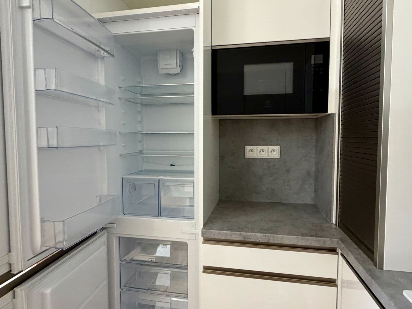 Pronájem bytu 3+kk 73 m², Opuštěná, Brno, Jihomoravský kraj Pronájem bytu 3+kk 73 m², Opuštěná, Brno, Jihomoravský kraj