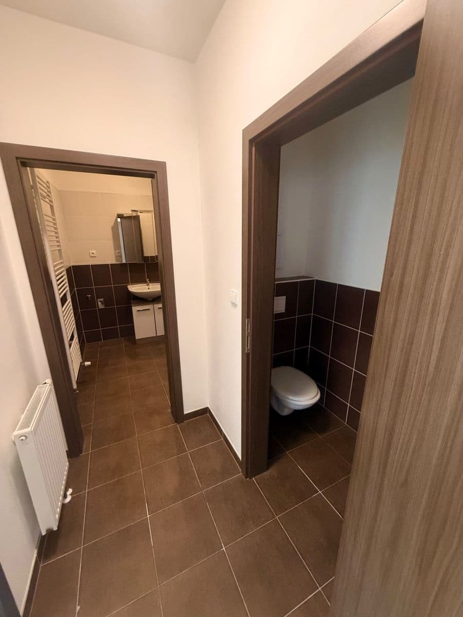 Pronájem bytu 2+kk 52 m², Jaroslava Holečka, Kladno, Středočeský kraj Pronájem bytu 2+kk 52 m², Jaroslava Holečka, Kladno, Středočeský kraj