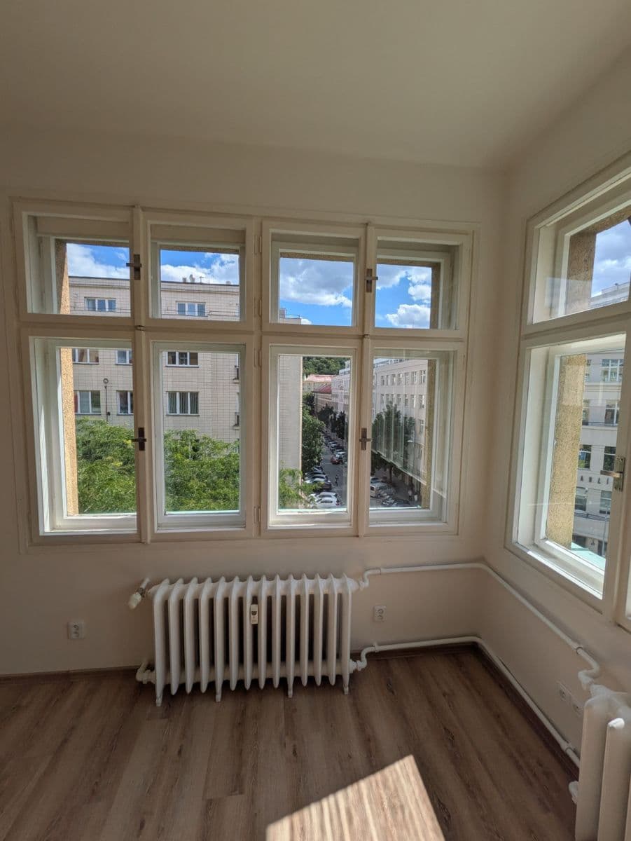 Pronájem bytu 2+1 50 m², Thámova, Praha, Praha Pronájem bytu 2+1 50 m², Thámova, Praha, Praha
