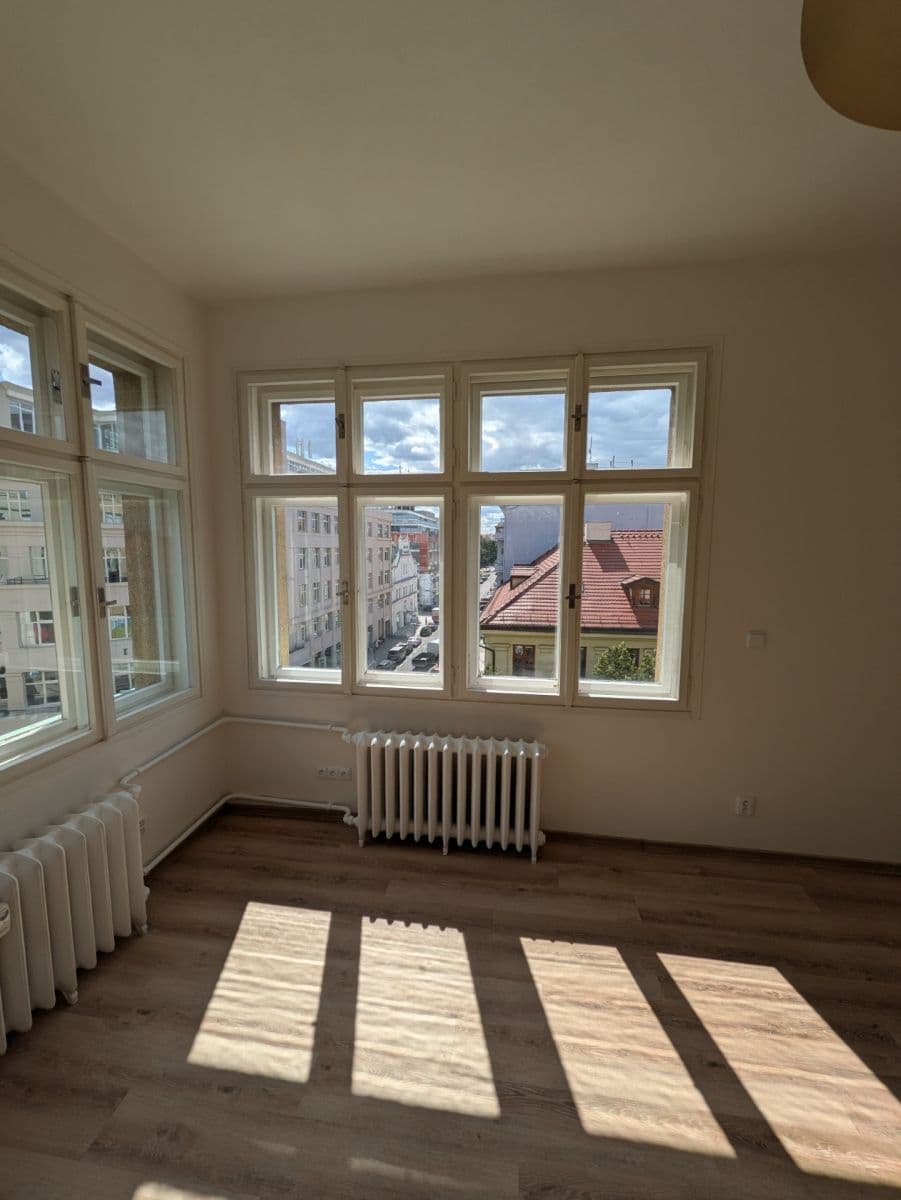 Pronájem bytu 2+1 50 m², Thámova, Praha, Praha Pronájem bytu 2+1 50 m², Thámova, Praha, Praha