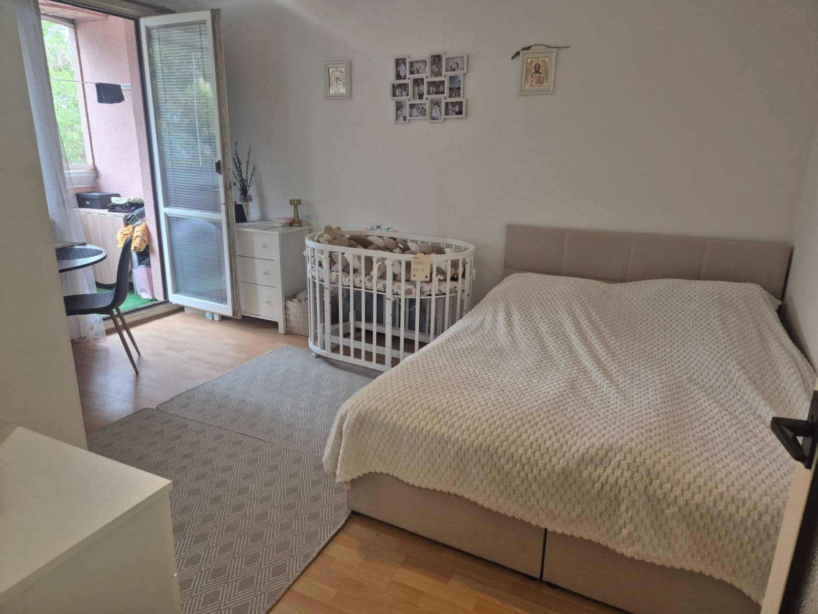 Pronájem bytu 1+kk 26 m², Všehlušická, Slaný, Středočeský kraj Pronájem bytu 1+kk 26 m², Všehlušická, Slaný, Středočeský kraj