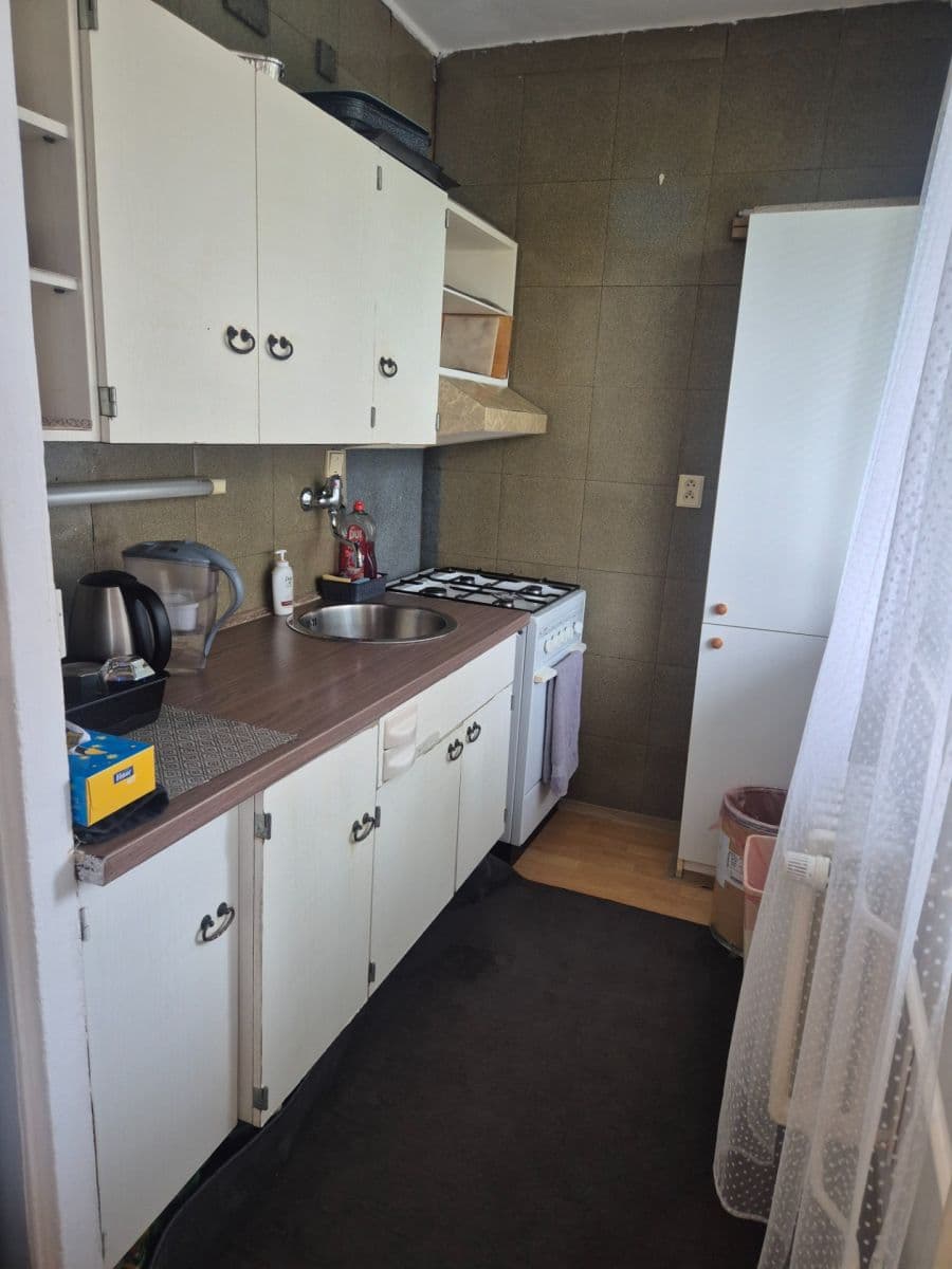 Pronájem bytu 1+kk 26 m², Všehlušická, Slaný, Středočeský kraj Pronájem bytu 1+kk 26 m², Všehlušická, Slaný, Středočeský kraj