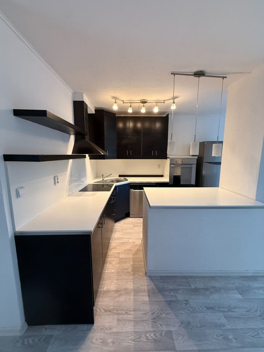 Pronájem bytu 4+kk 92 m², Augustinova, Praha, Praha Pronájem bytu 4+kk 92 m², Augustinova, Praha, Praha