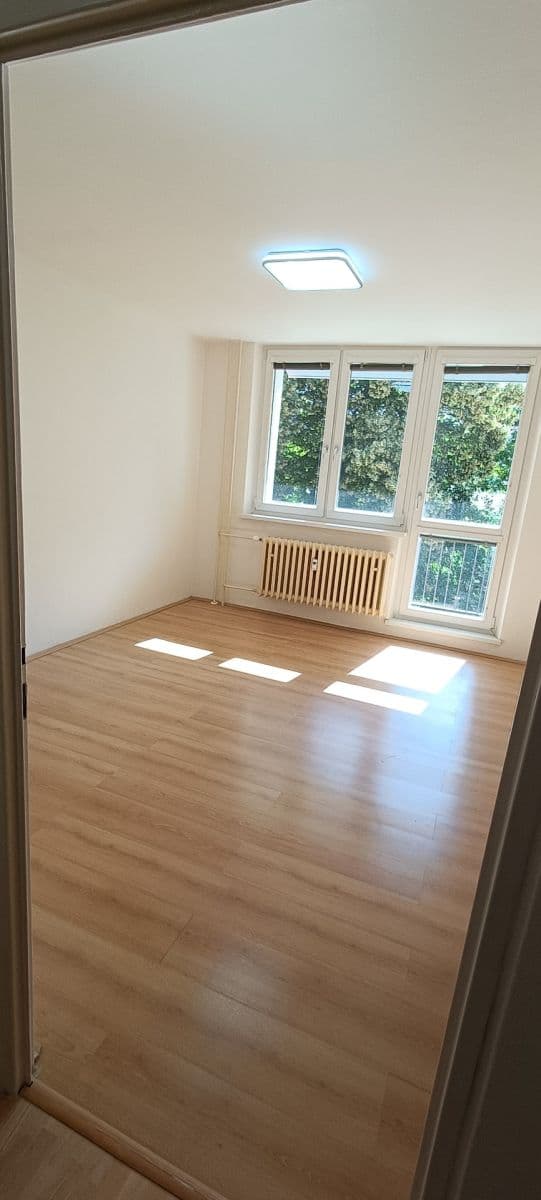 Pronájem bytu 2+1 60 m², Letovická, Brno, Jihomoravský kraj Pronájem bytu 2+1 60 m², Letovická, Brno, Jihomoravský kraj
