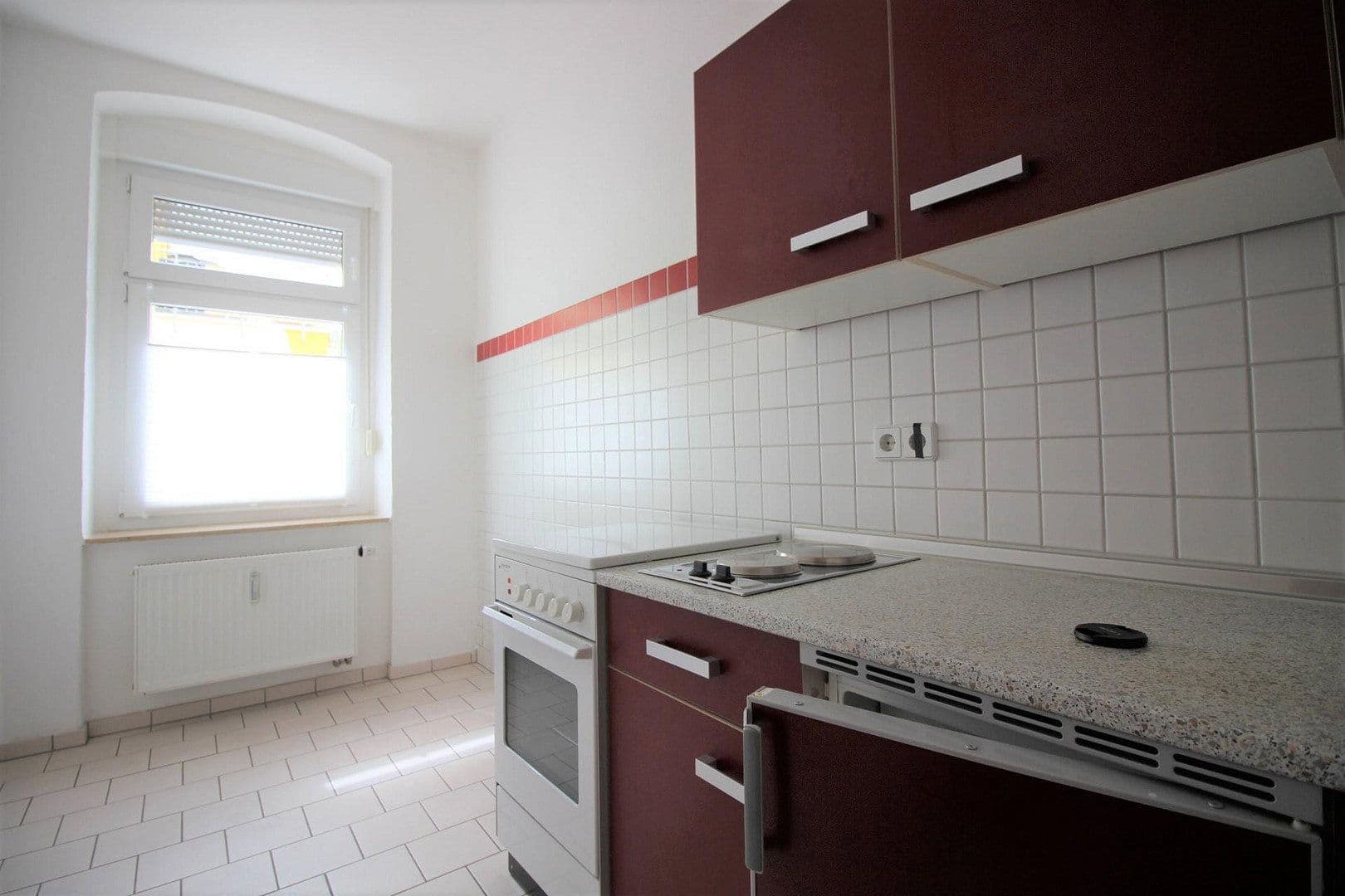 Pronájem bytu 1+1 36 m², Magdeburg, Sasko-Anhaltsko Pronájem bytu 1+1 36 m², Magdeburg, Sasko-Anhaltsko