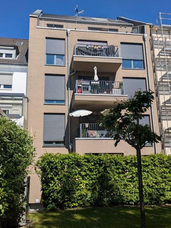 Pronájem bytu 3+1 80 m², Köln, Severní Porýní-Vestfálsko Pronájem bytu 3+1 80 m², Köln, Severní Porýní-Vestfálsko