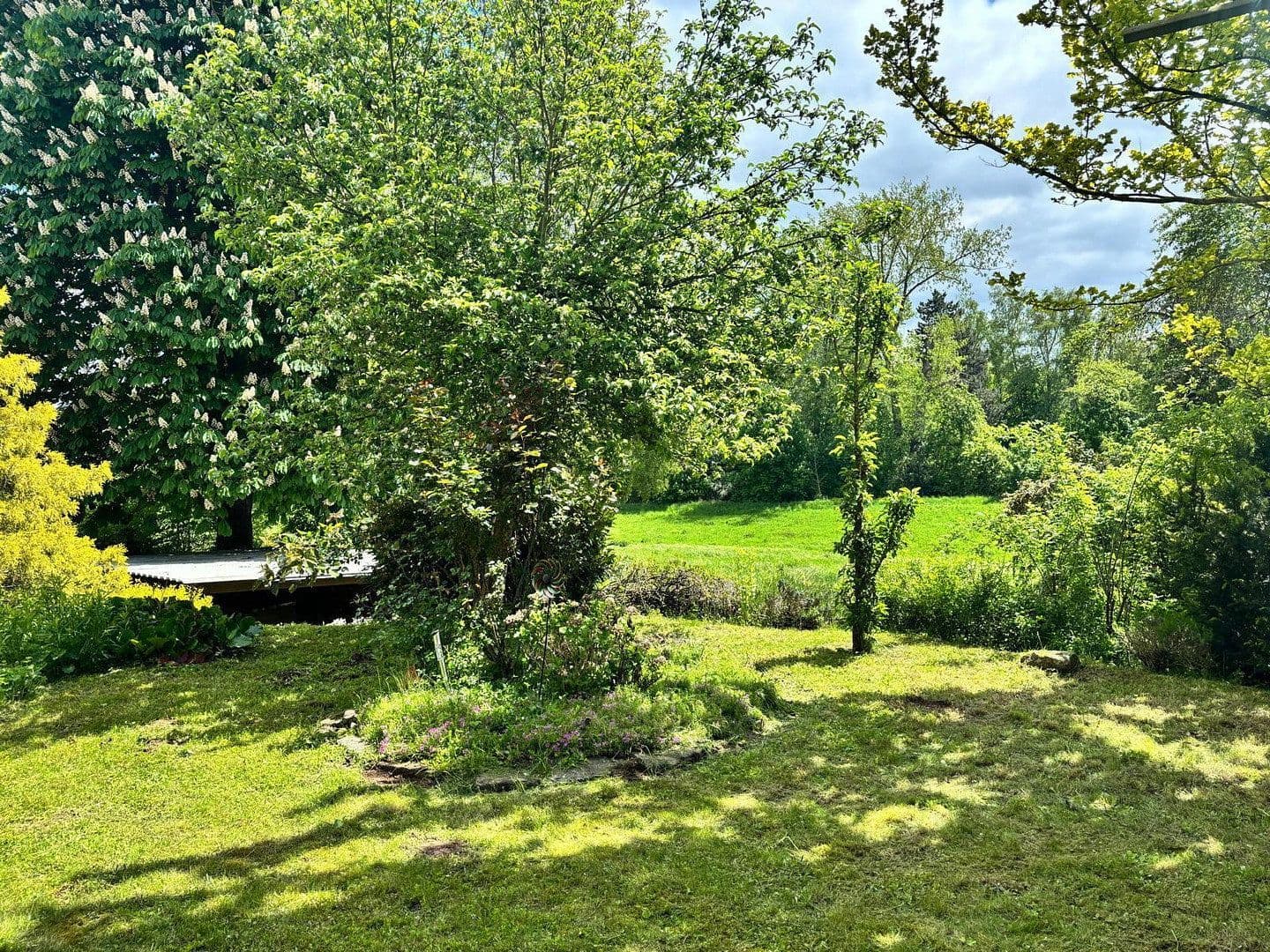 Prodej domu 240 m², pozemek 744 m², Elze, Dolní Sasko Prodej domu 240 m², pozemek 744 m², Elze, Dolní Sasko