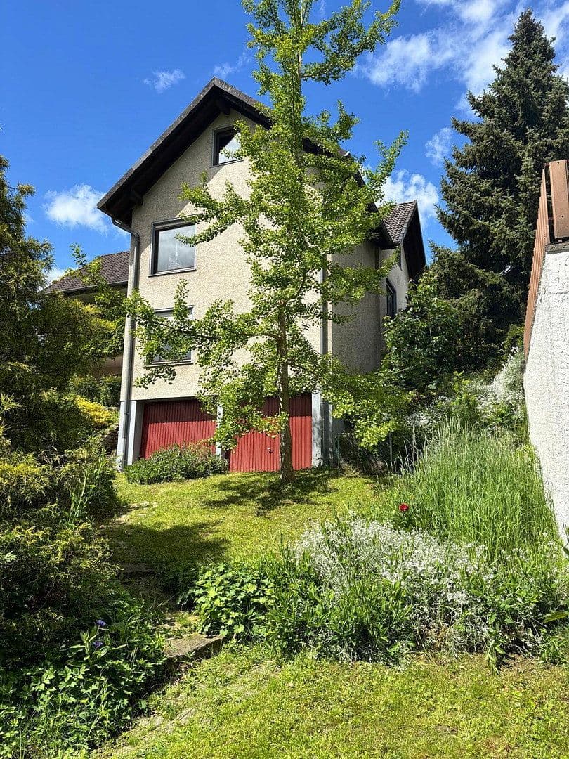 Prodej domu 240 m², pozemek 744 m², Elze, Dolní Sasko Prodej domu 240 m², pozemek 744 m², Elze, Dolní Sasko