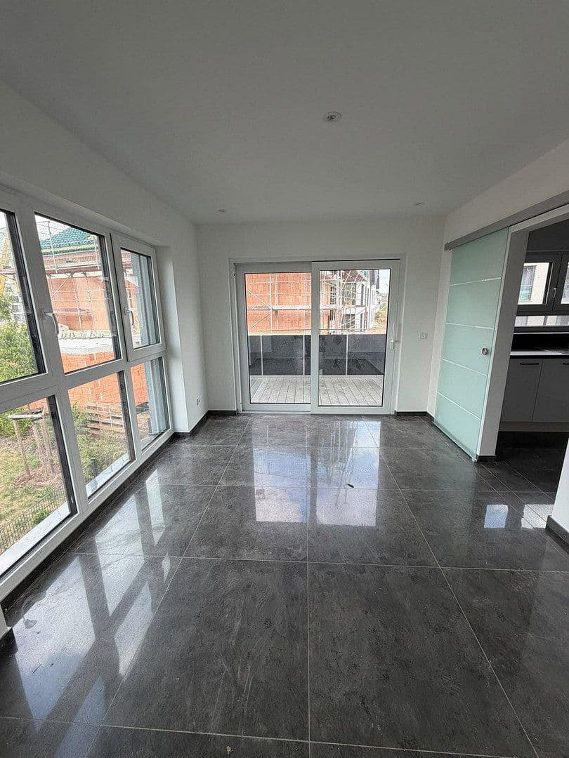 Pronájem bytu 5+1 142 m², Rodenbach, Hessen Pronájem bytu 5+1 142 m², Rodenbach, Hessen