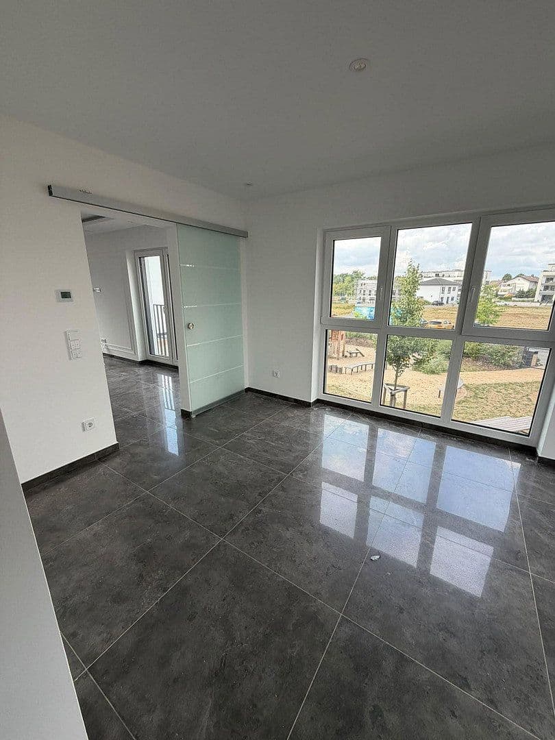 Pronájem bytu 5+1 142 m², Rodenbach, Hessen Pronájem bytu 5+1 142 m², Rodenbach, Hessen