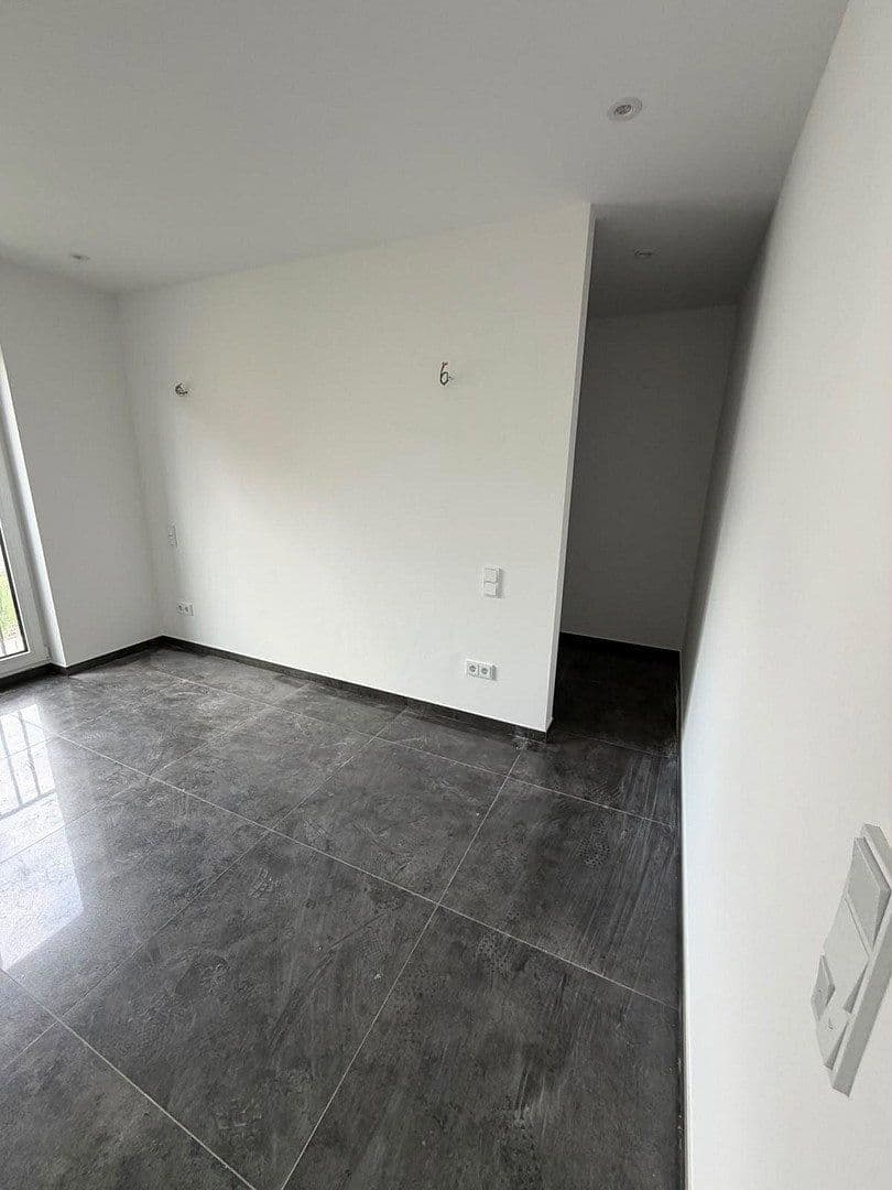Pronájem bytu 5+1 142 m², Rodenbach, Hessen Pronájem bytu 5+1 142 m², Rodenbach, Hessen