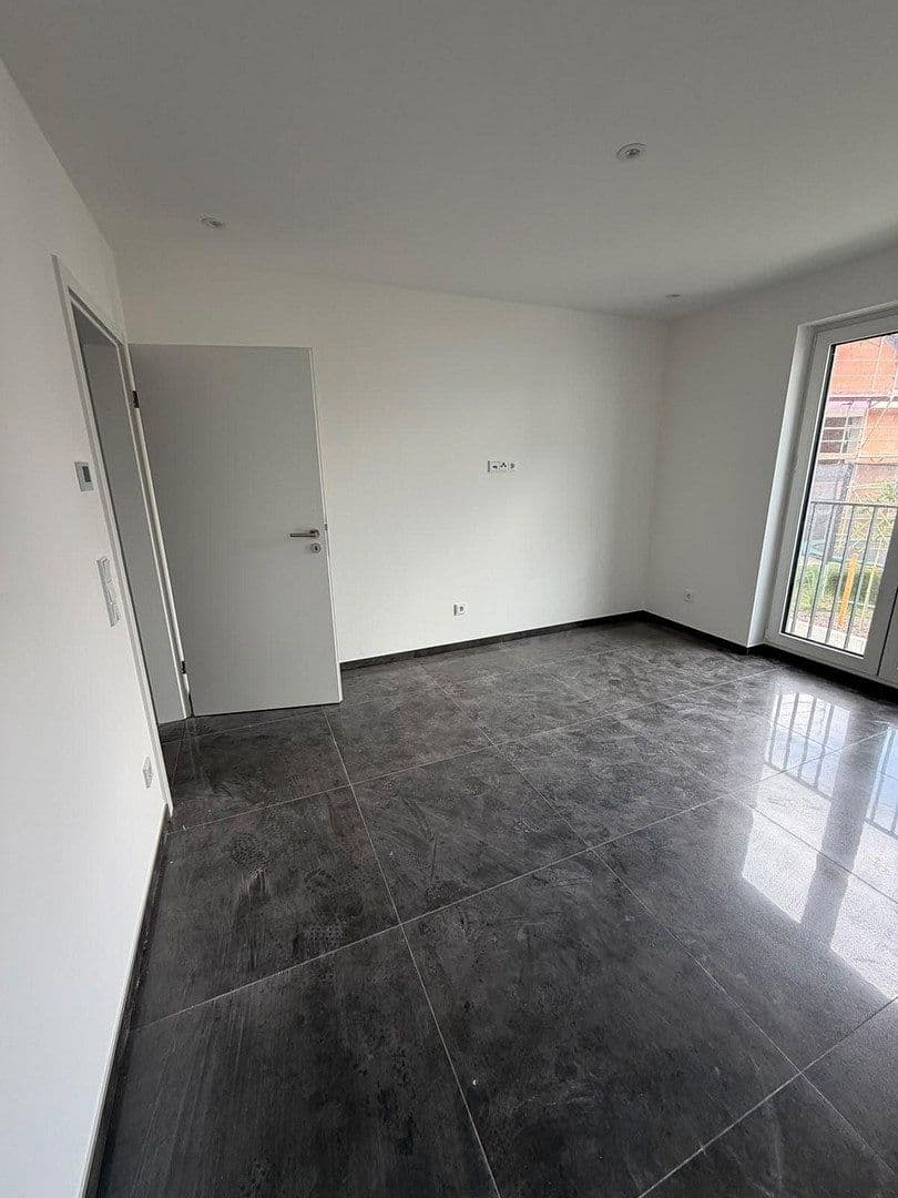 Pronájem bytu 5+1 142 m², Rodenbach, Hessen Pronájem bytu 5+1 142 m², Rodenbach, Hessen