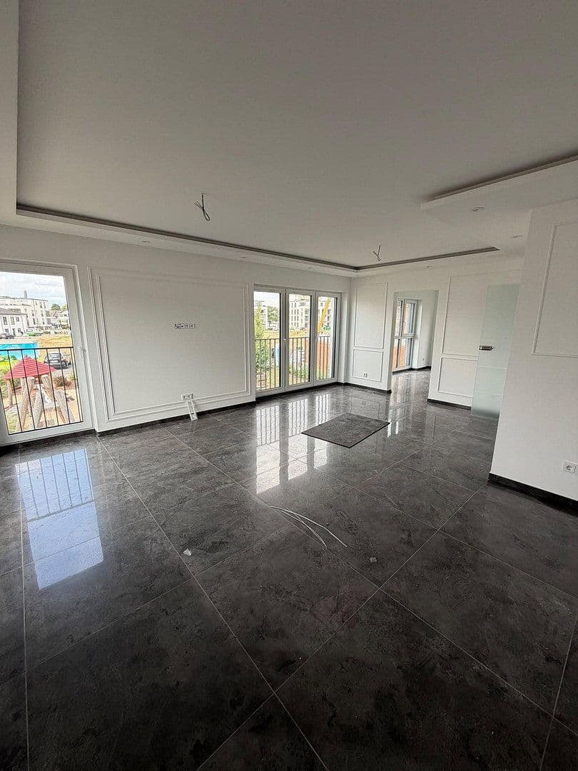 Pronájem bytu 5+1 142 m², Rodenbach, Hessen Pronájem bytu 5+1 142 m², Rodenbach, Hessen
