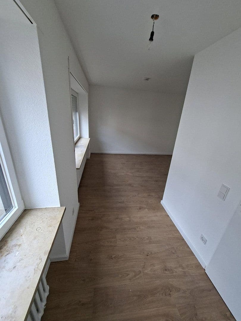 Pronájem bytu 1+1 30 m², Hauptstr. 48, Solingen, Severní Porýní-Vestfálsko Pronájem bytu 1+1 30 m², Hauptstr. 48, Solingen, Severní Porýní-Vestfálsko