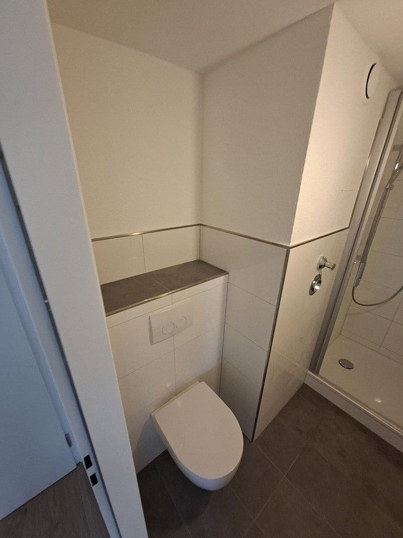 Pronájem bytu 1+1 30 m², Hauptstr. 48, Solingen, Severní Porýní-Vestfálsko Pronájem bytu 1+1 30 m², Hauptstr. 48, Solingen, Severní Porýní-Vestfálsko