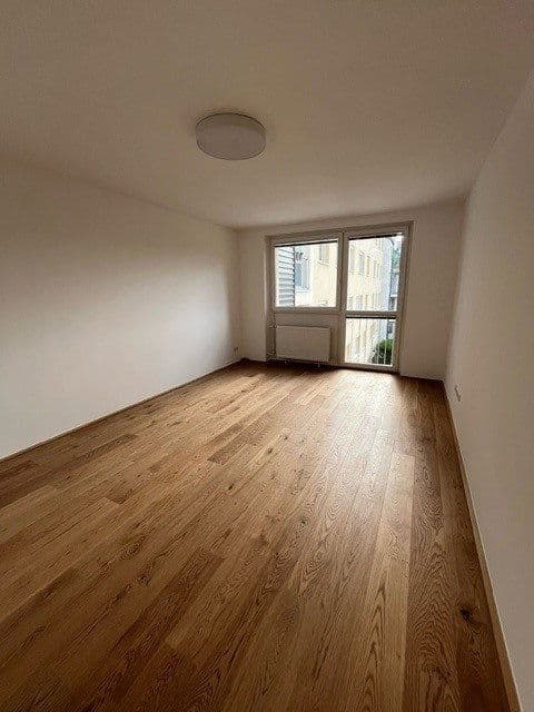 Pronájem bytu 3+1 70 m², Nußdorfer Platz 1-2A, Wien, Wien Pronájem bytu 3+1 70 m², Nußdorfer Platz 1-2A, Wien, Wien