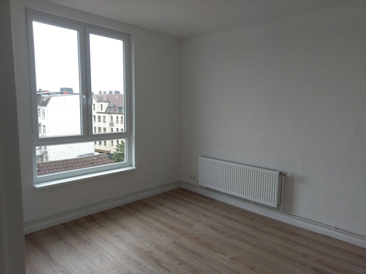 Pronájem bytu 2+1 40 m², Kiel, Šlesvicko-Holštýnsko Pronájem bytu 2+1 40 m², Kiel, Šlesvicko-Holštýnsko