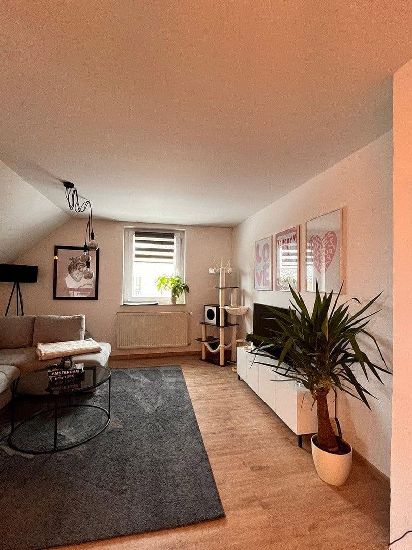 Prodej domu 160 m², pozemek 513 m², Maxhütte-Haidhof, Bavorsko Prodej domu 160 m², pozemek 513 m², Maxhütte-Haidhof, Bavorsko