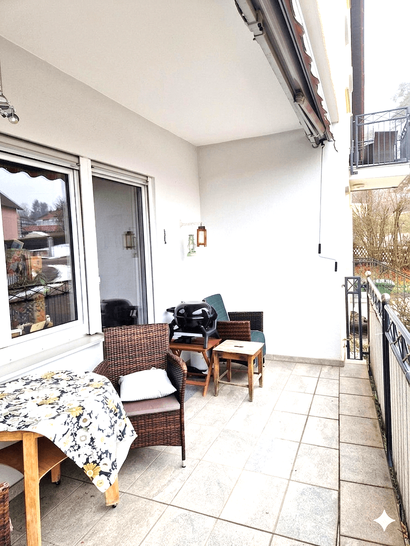 Prodej domu 160 m², pozemek 513 m², Maxhütte-Haidhof, Bavorsko Prodej domu 160 m², pozemek 513 m², Maxhütte-Haidhof, Bavorsko