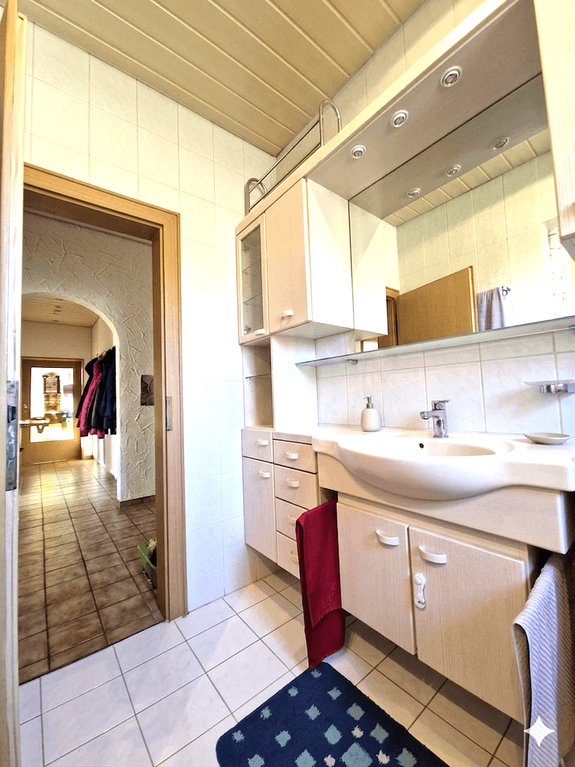 Prodej domu 160 m², pozemek 513 m², Maxhütte-Haidhof, Bavorsko Prodej domu 160 m², pozemek 513 m², Maxhütte-Haidhof, Bavorsko