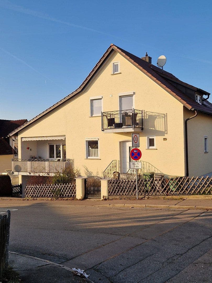 Prodej domu 160 m², pozemek 513 m², Maxhütte-Haidhof, Bavorsko Prodej domu 160 m², pozemek 513 m², Maxhütte-Haidhof, Bavorsko