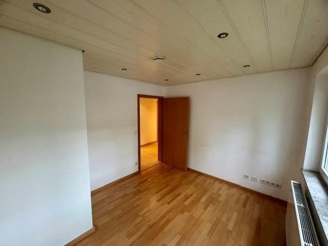Prodej bytu 4+1 82 m², Schleiermacherstr.28, Leonberg, Bádensko-Württembersko Prodej bytu 4+1 82 m², Schleiermacherstr.28, Leonberg, Bádensko-Württembersko