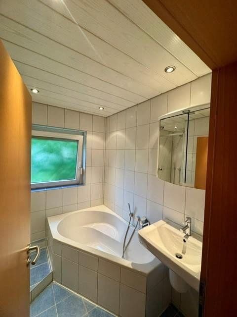 Prodej bytu 4+1 82 m², Schleiermacherstr.28, Leonberg, Bádensko-Württembersko Prodej bytu 4+1 82 m², Schleiermacherstr.28, Leonberg, Bádensko-Württembersko