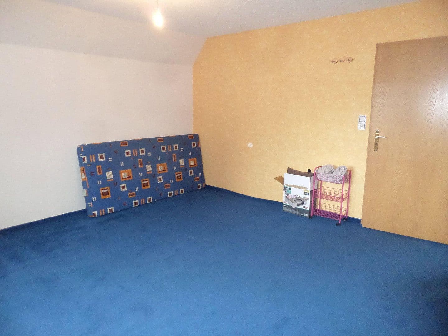 Prodej domu 160 m², pozemek 879 m², Schwarzheide, Braniborsko Prodej domu 160 m², pozemek 879 m², Schwarzheide, Braniborsko