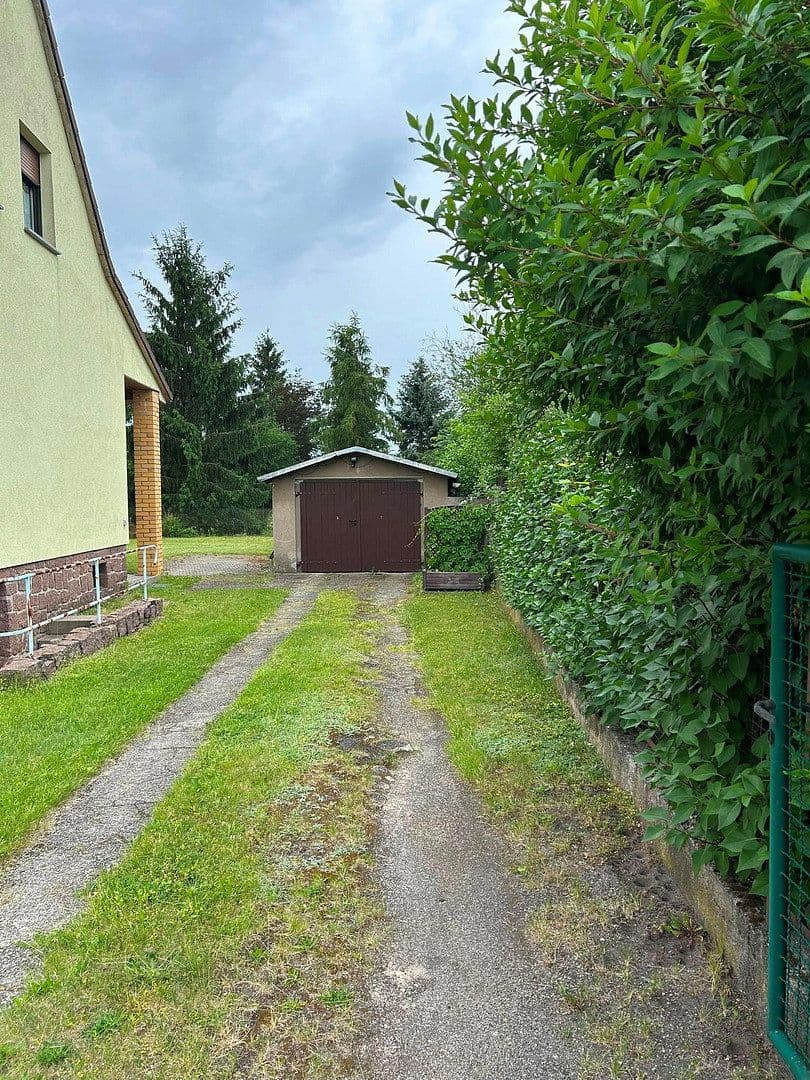 Prodej domu 160 m², pozemek 879 m², Schwarzheide, Braniborsko Prodej domu 160 m², pozemek 879 m², Schwarzheide, Braniborsko