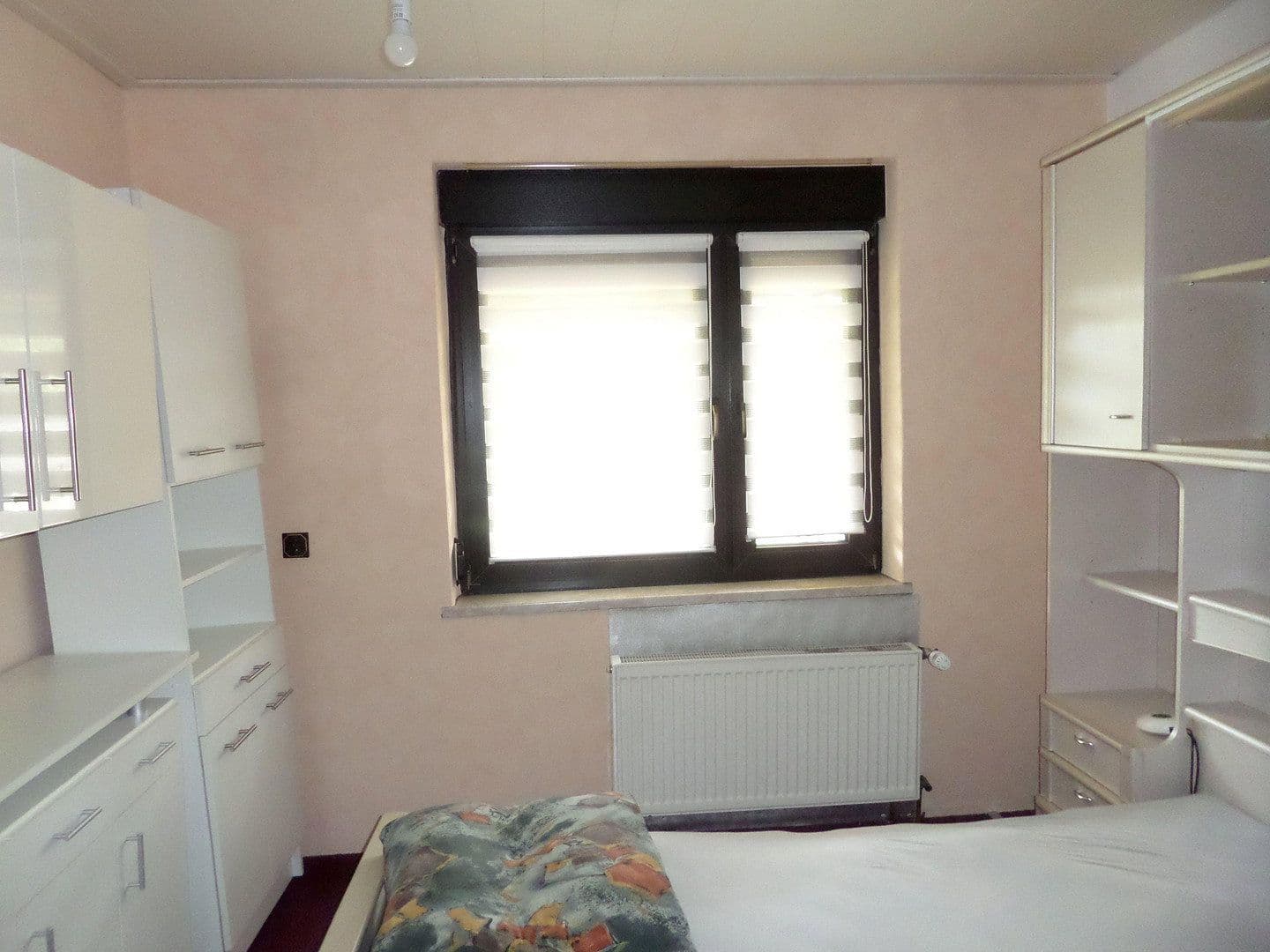 Prodej domu 160 m², pozemek 879 m², Schwarzheide, Braniborsko Prodej domu 160 m², pozemek 879 m², Schwarzheide, Braniborsko
