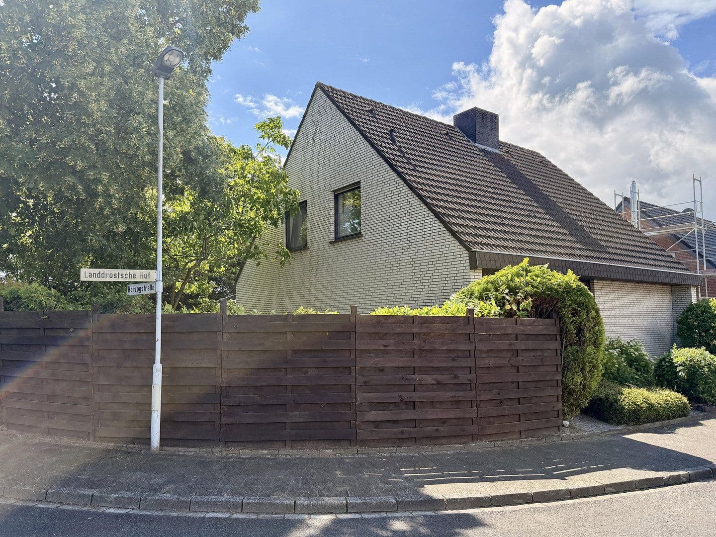 Prodej domu 145 m², pozemek 532 m², Sonsbeck, Severní Porýní-Vestfálsko Prodej domu 145 m², pozemek 532 m², Sonsbeck, Severní Porýní-Vestfálsko