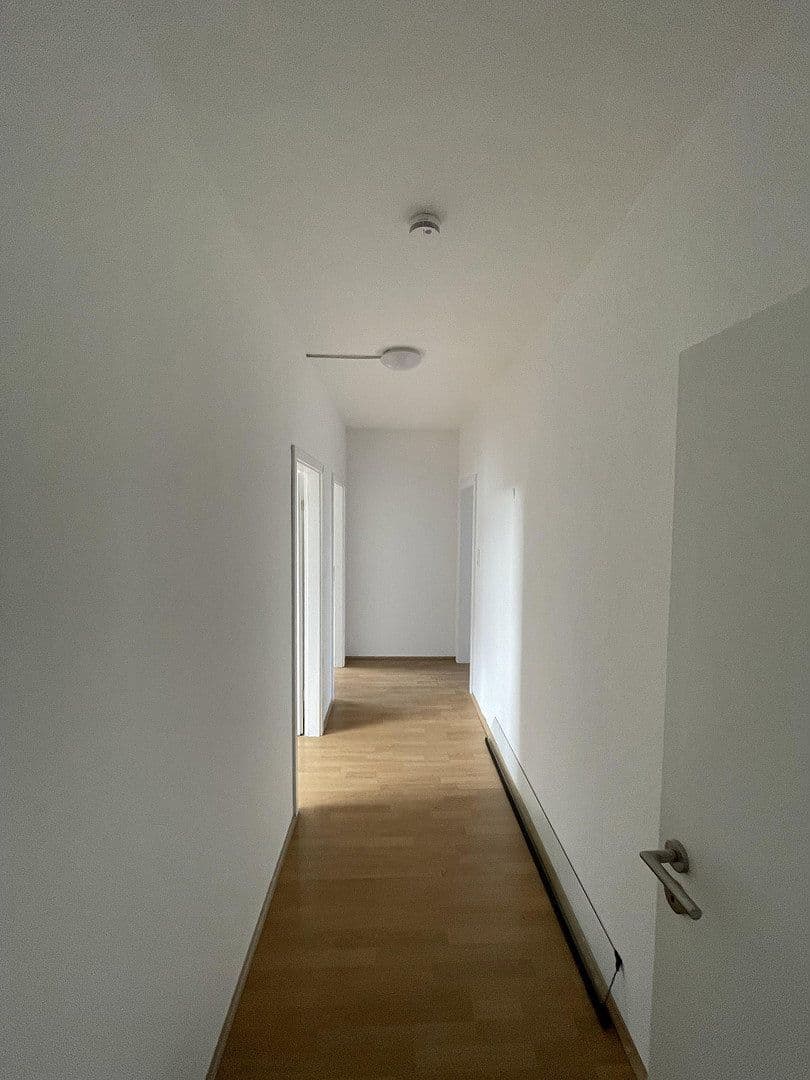 Pronájem bytu 3+1 68 m², Kniestraße 37, Hannover, Dolní Sasko Pronájem bytu 3+1 68 m², Kniestraße 37, Hannover, Dolní Sasko