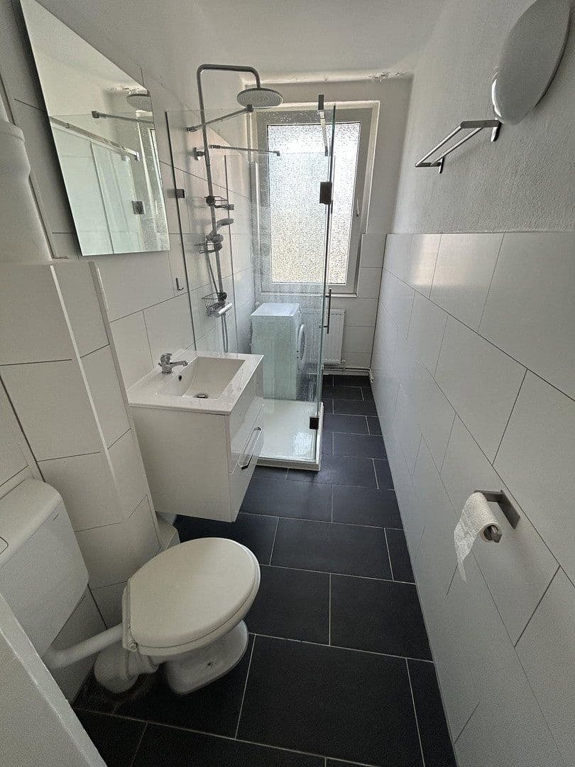 Pronájem bytu 3+1 68 m², Kniestraße 37, Hannover, Dolní Sasko Pronájem bytu 3+1 68 m², Kniestraße 37, Hannover, Dolní Sasko