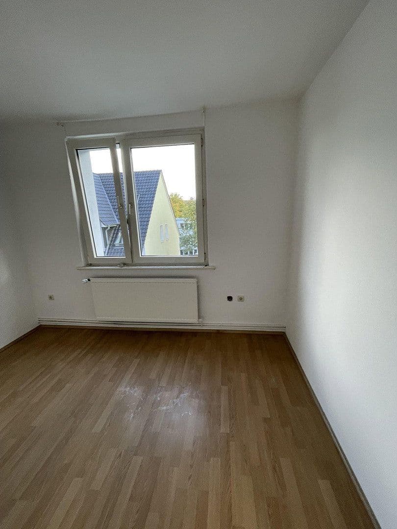 Pronájem bytu 3+1 68 m², Kniestraße 37, Hannover, Dolní Sasko Pronájem bytu 3+1 68 m², Kniestraße 37, Hannover, Dolní Sasko