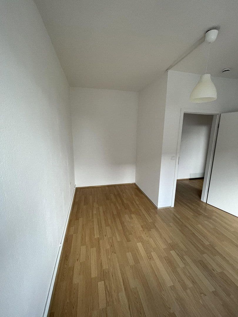 Pronájem bytu 3+1 68 m², Kniestraße 37, Hannover, Dolní Sasko Pronájem bytu 3+1 68 m², Kniestraße 37, Hannover, Dolní Sasko