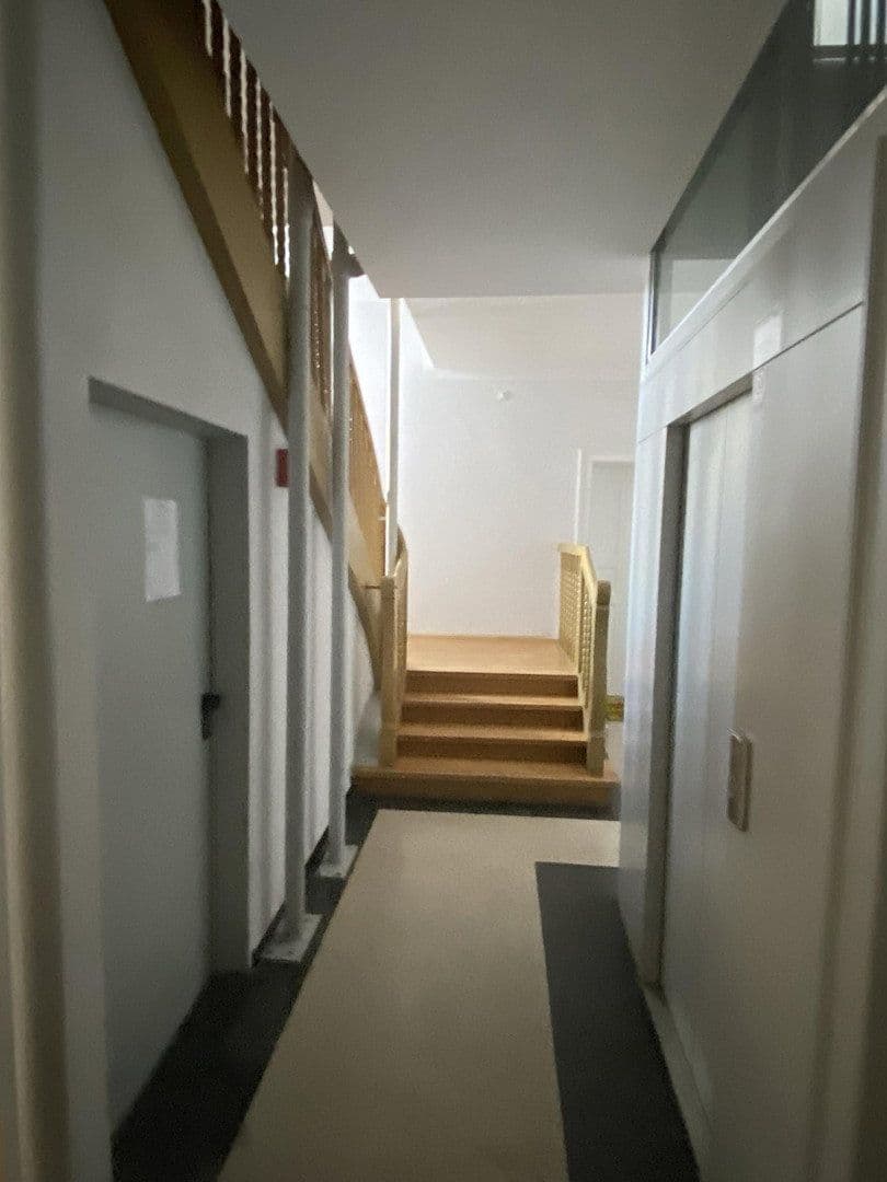 Pronájem bytu 2+1 62 m², Donnersbergerstr. 10, München, Bavorsko Pronájem bytu 2+1 62 m², Donnersbergerstr. 10, München, Bavorsko