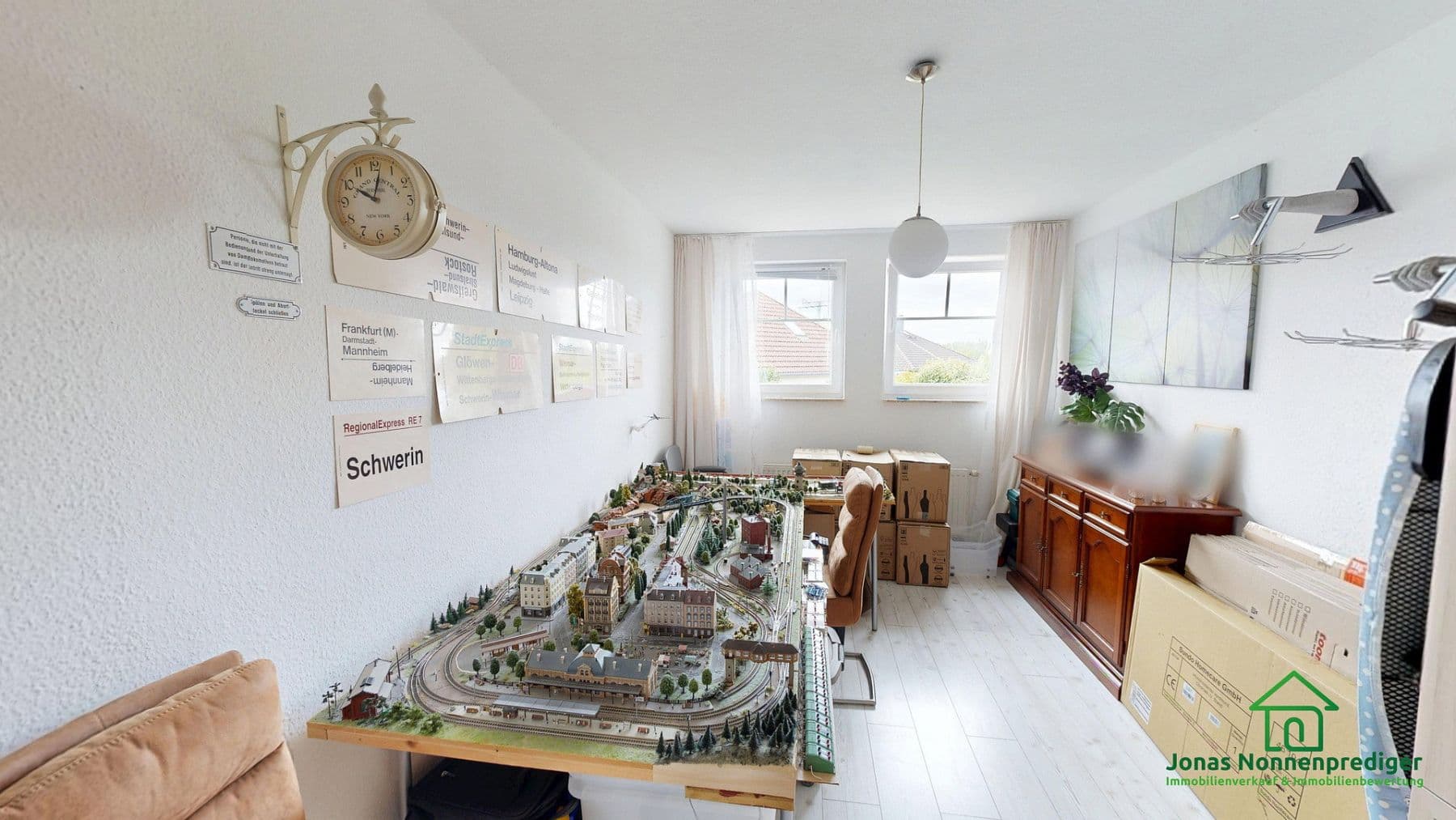 Prodej domu 123 m², pozemek 294 m², Barther Straße 73b, Schwerin, Mecklenburg-Vorpommern Prodej domu 123 m², pozemek 294 m², Barther Straße 73b, Schwerin, Mecklenburg-Vorpommern