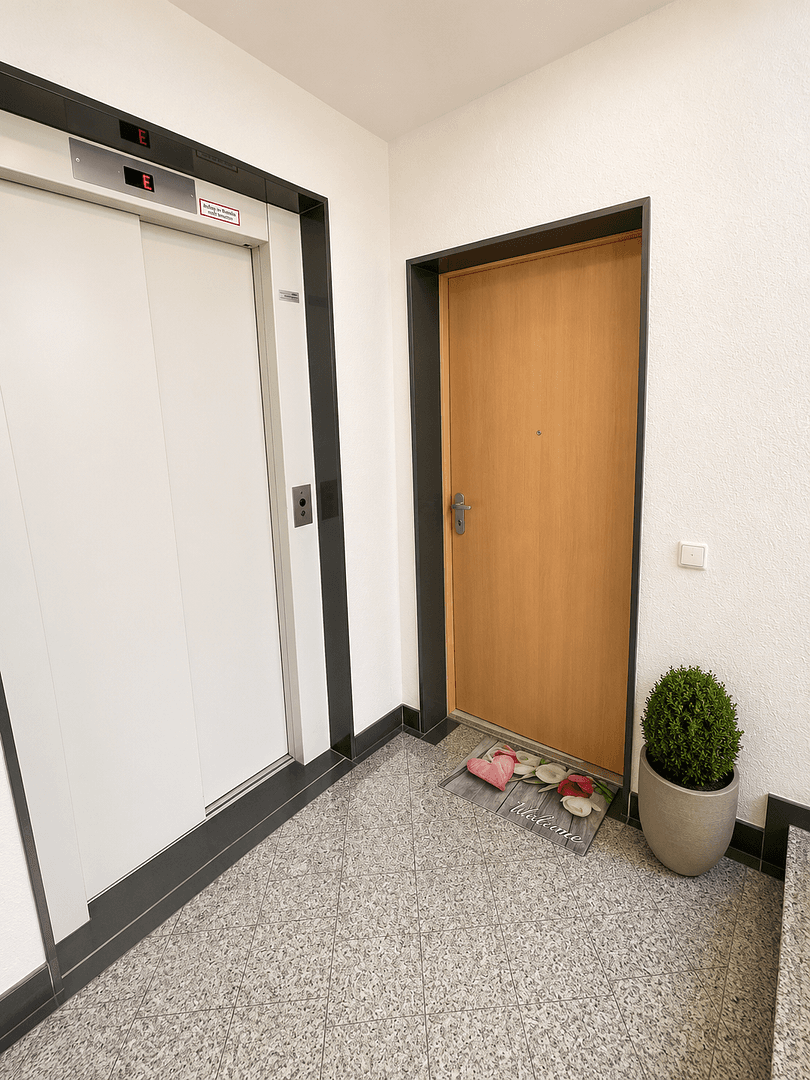 Pronájem bytu 3+1 71 m², Kleine Alexanderstraße 7, Berlin, Berlín Pronájem bytu 3+1 71 m², Kleine Alexanderstraße 7, Berlin, Berlín