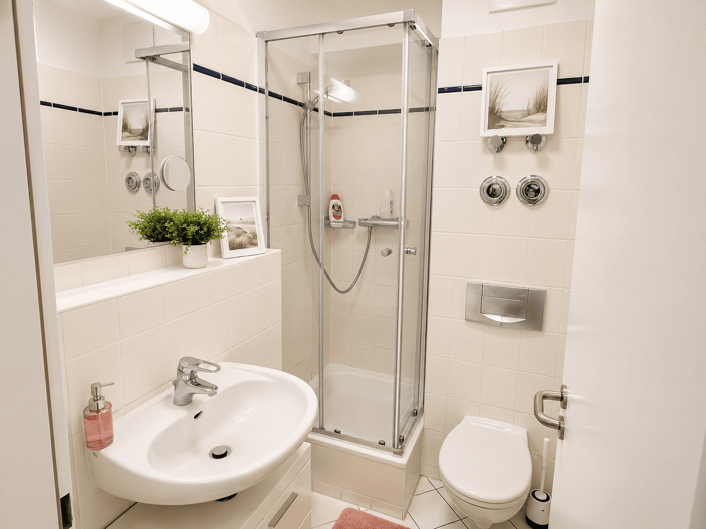 Pronájem bytu 3+1 71 m², Kleine Alexanderstraße 7, Berlin, Berlín Pronájem bytu 3+1 71 m², Kleine Alexanderstraße 7, Berlin, Berlín